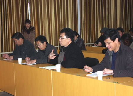 丁凤云书记到附中视察工作2.jpg