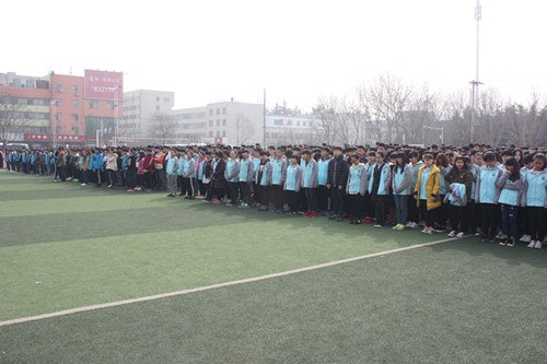 我校召开文明礼貌月动员大会3.jpg