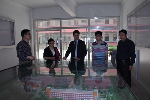 西班牙高校2.jpg