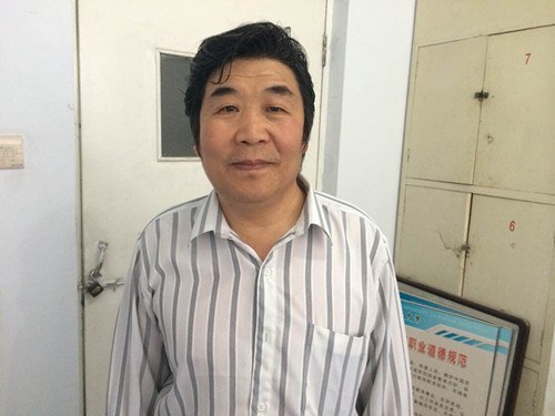黄桂友.jpg 黄桂友.jpg