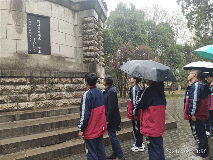 e68a47cd8845f6d9fbe44932587ad4f_副本.jpg