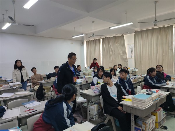 高三纪律2.jpg
