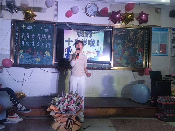 毕业典礼6.jpg 毕业典礼6.jpg