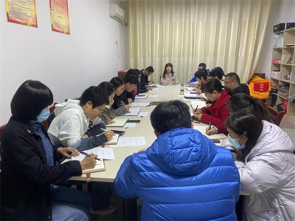 高一广播操9.jpg 高一广播操9.jpg