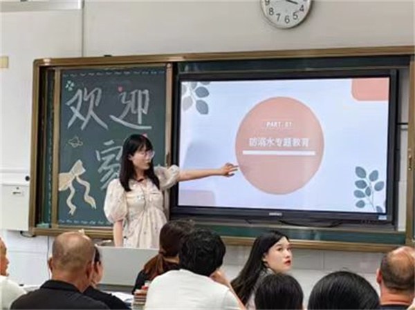 60886ccf9c889974a6769f86e1e5454.jpg