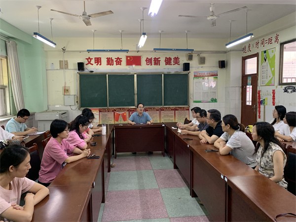 初中部开学3.jpg