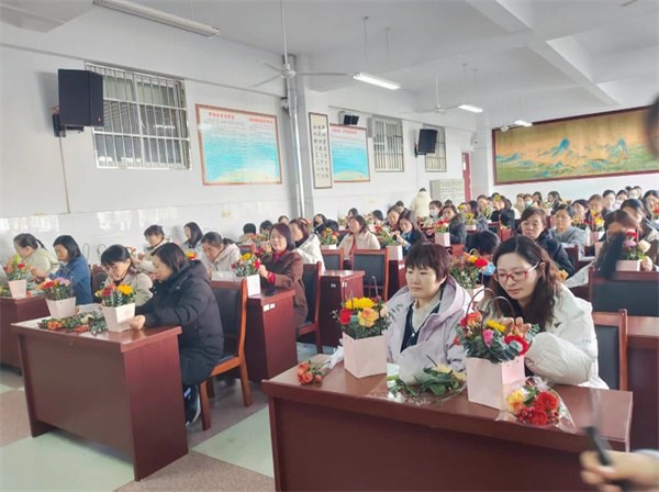 图片4.jpg 图片4.jpg