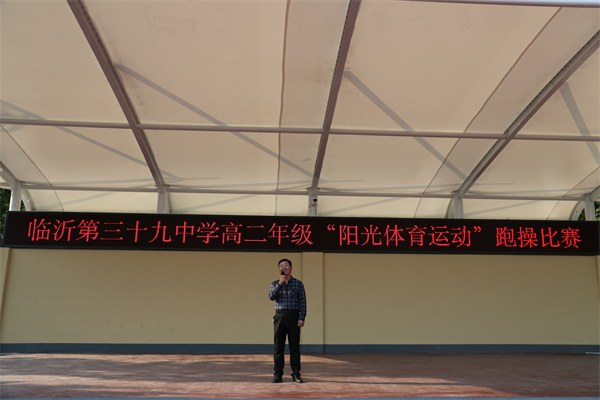 0R1A8700.jpg 0R1A8700.jpg
