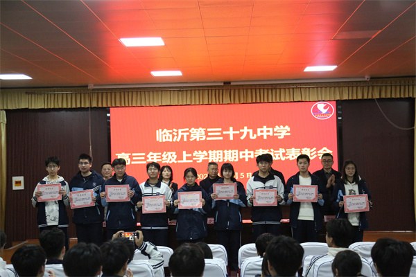 0R1A3002.jpg