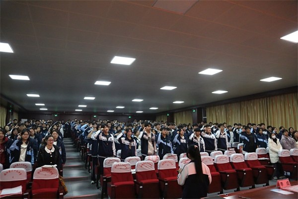 0R1A3105.jpg 0R1A3105.jpg