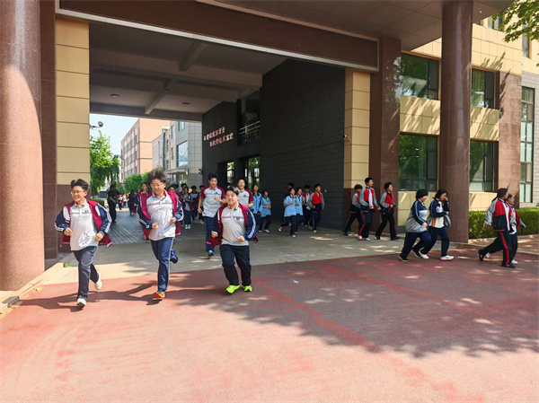 c976aeeaa548ed6707c2f1f4e2398298.jpg